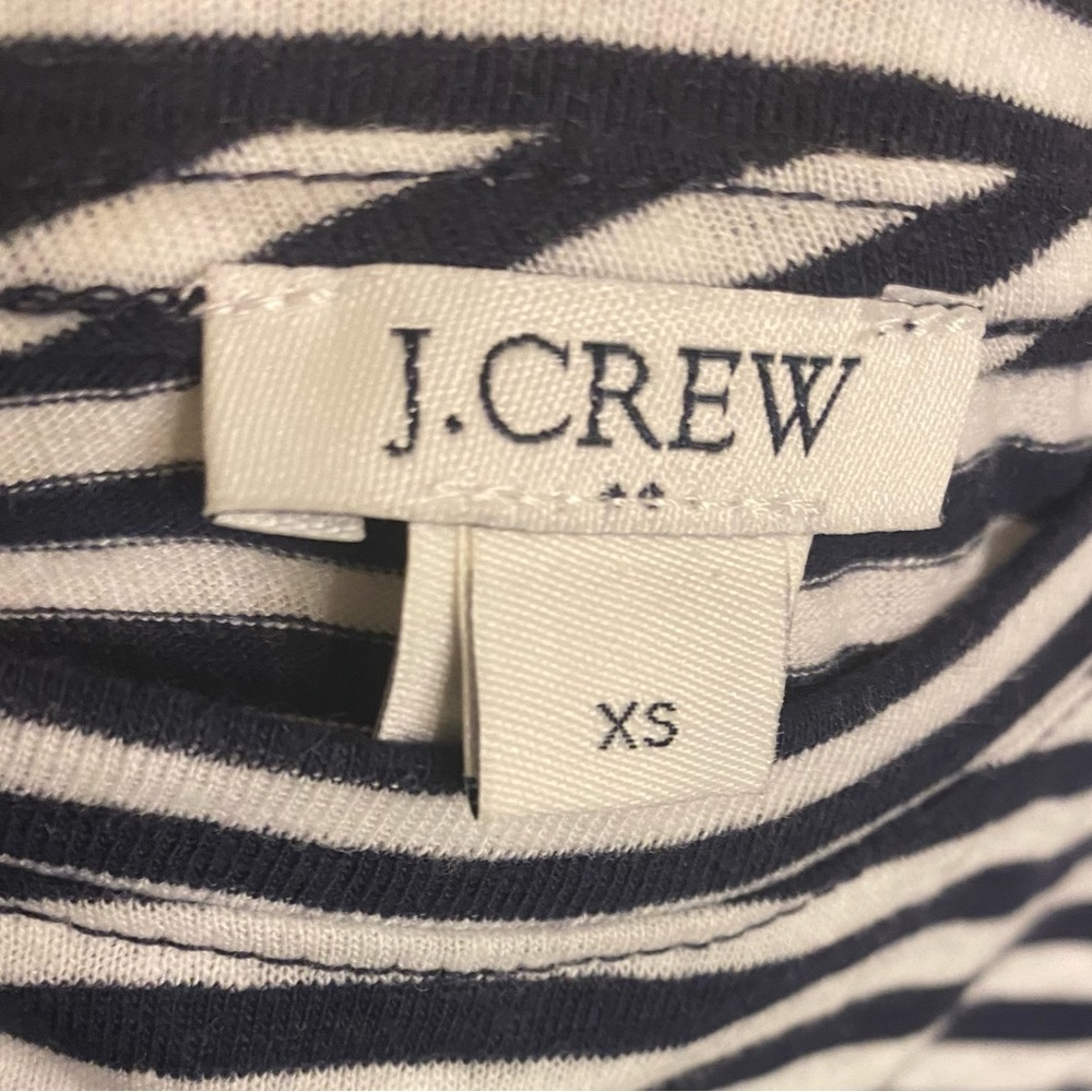 J. Crew Super Soft Tie Knot Black & White Striped Tee, Size XS 🖤🤍 - Picture 4 of 4